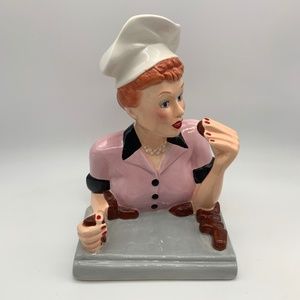 VTG I Love Lucy Job Switching Chocolate Factory Figurine Salt and Pepper Holder